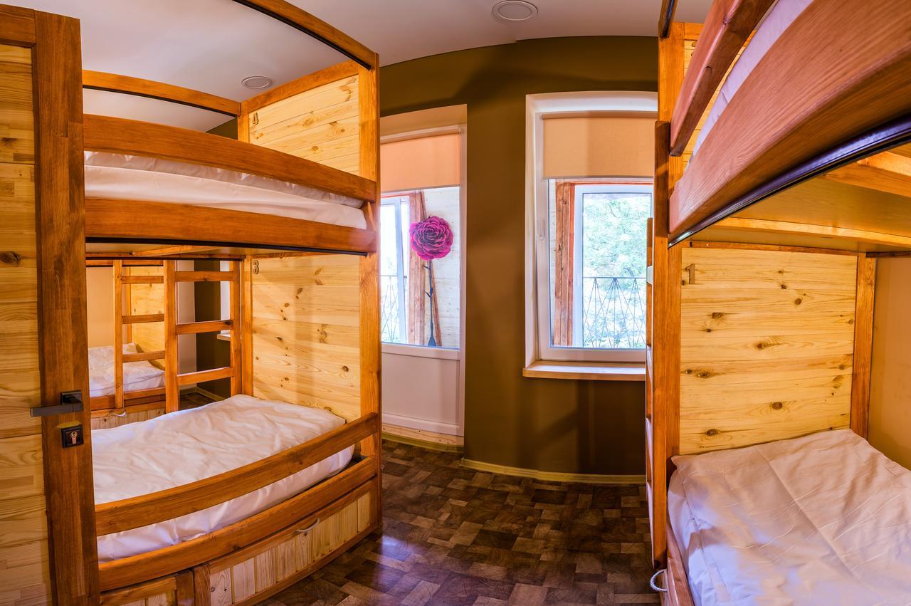 Hostel Tarnopil テルノーピリ エクステリア 写真