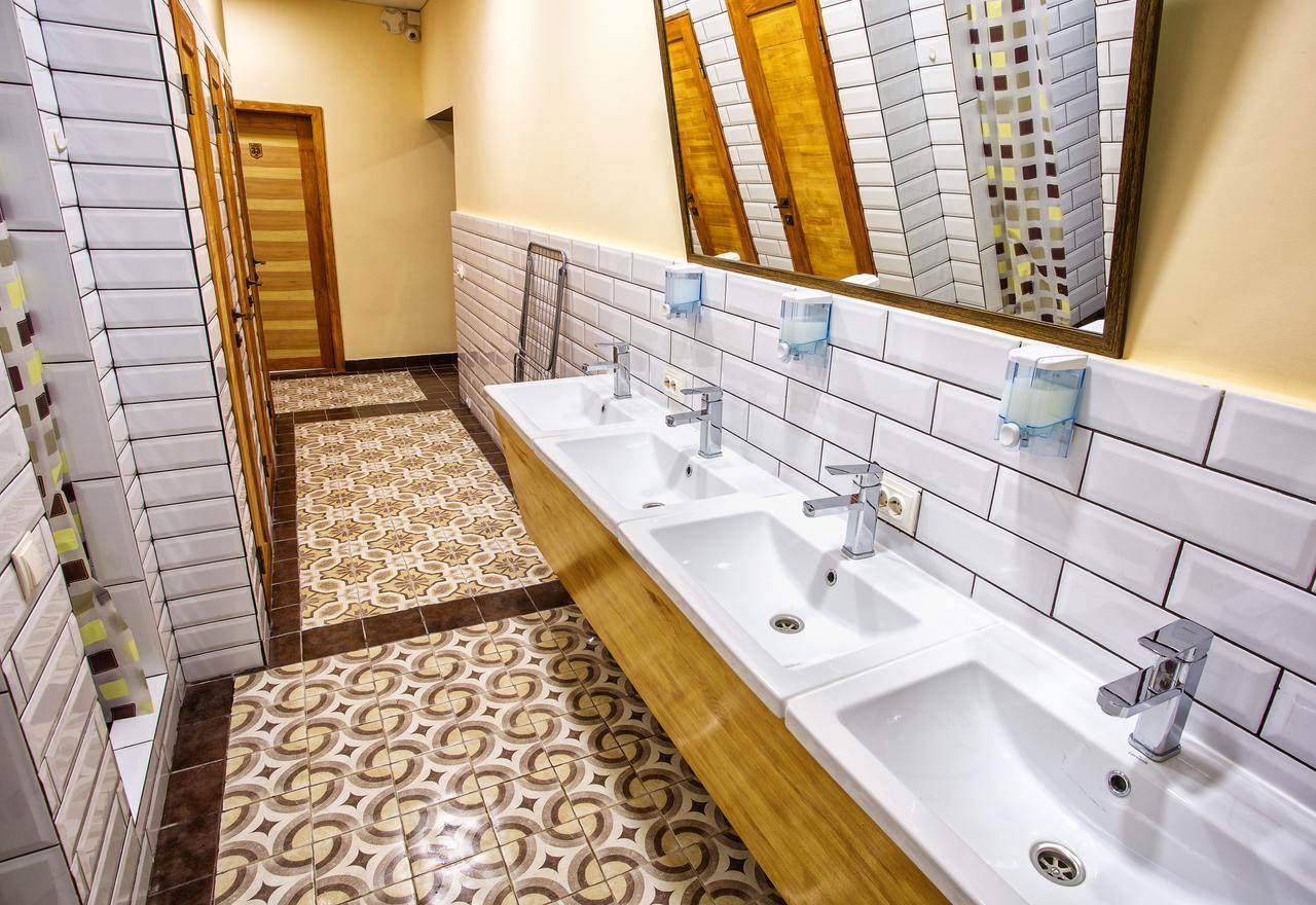 Hostel Tarnopil テルノーピリ エクステリア 写真